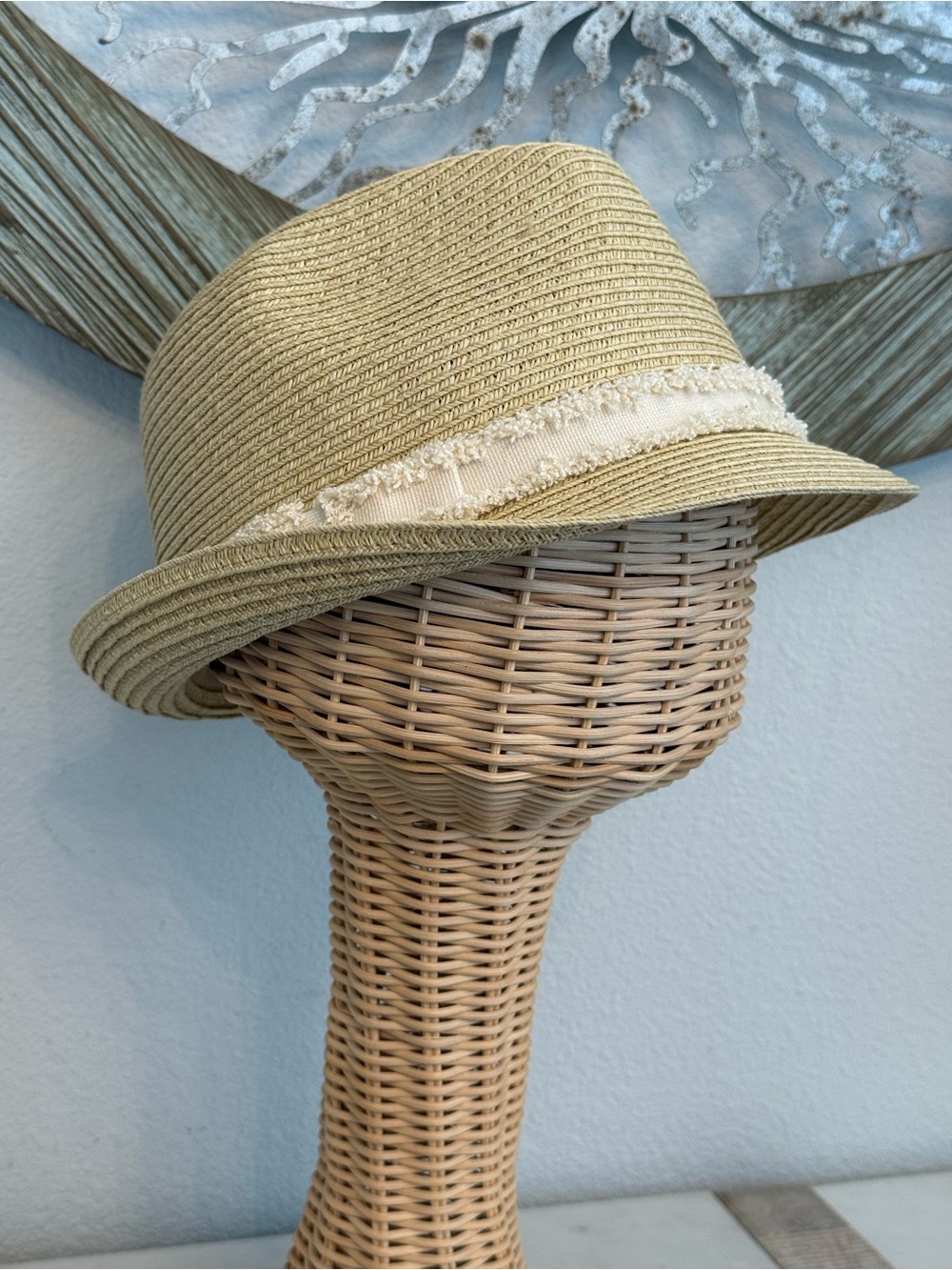 Krono Krown Women’s Tan Straw Fedora with Frayed Cream Band